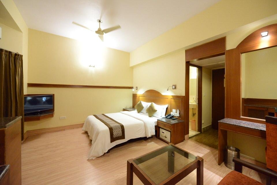 Фото Hotel Bangalore Gate