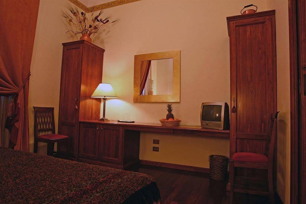 Фото All'Ombra del Cupolone