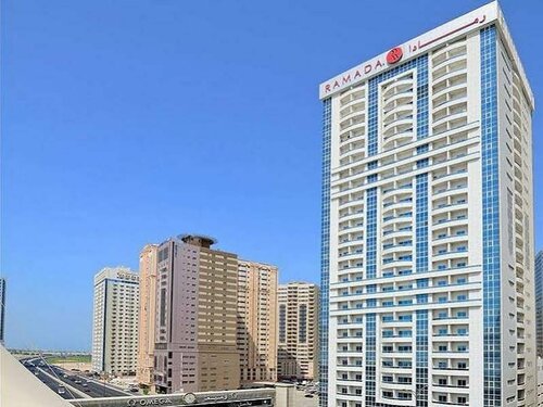 Гостиница Golden Sands Sharjah в Шардже