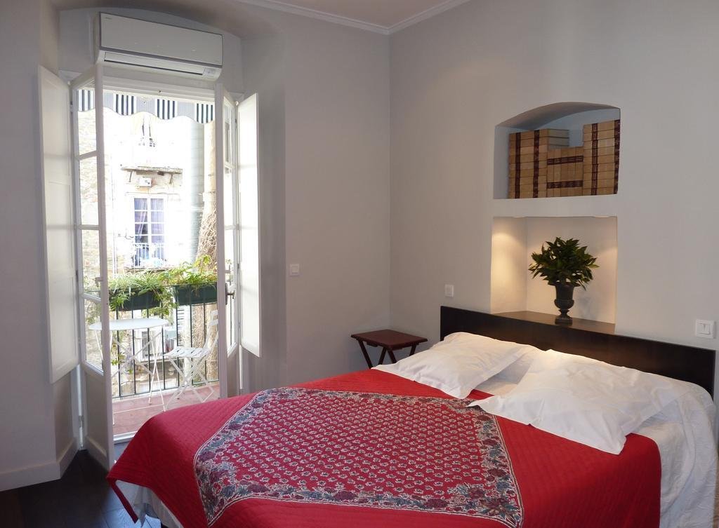 Фото Hotel Central Bastia