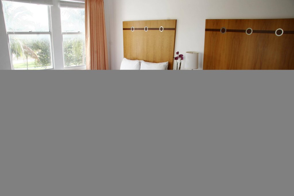 Фото Majestic South Beach Hotel