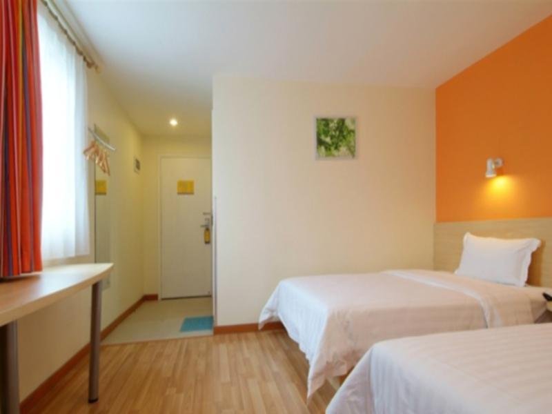 Фото 7 Days Inn Guangzhou Guihua Gang Branch