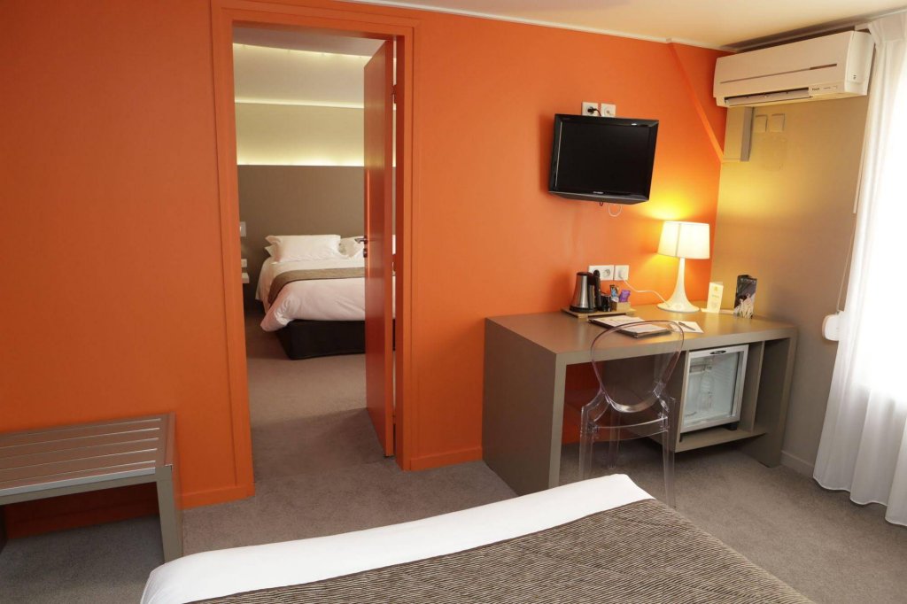 Фото Hotel Le Renard Châlons-en-Champagne