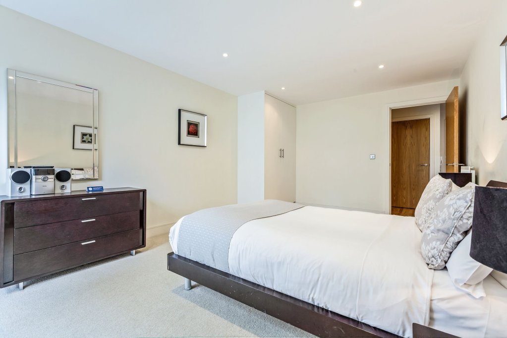 Фото Lanterns Court by BridgeStreet