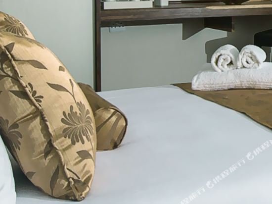 Фото Malachite Manor