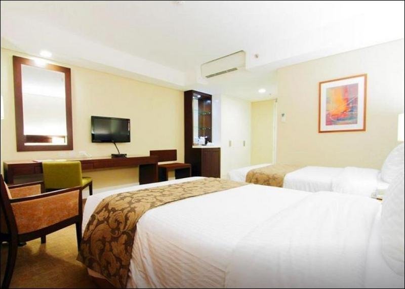 Фото Harolds Evotel Cebu