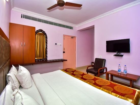 Фото Mourya Lords Inn, Kurnool