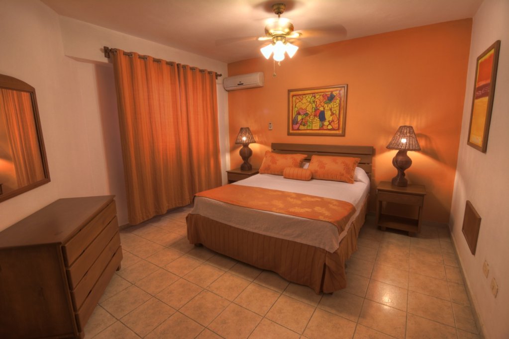 Фото Acuarium Suite Resort