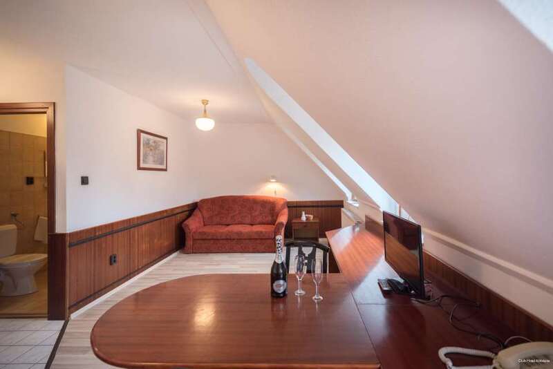 Фото Abbázia Club Hotel Kék