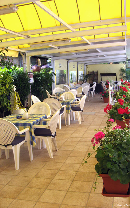 Фото Hotel La Perla