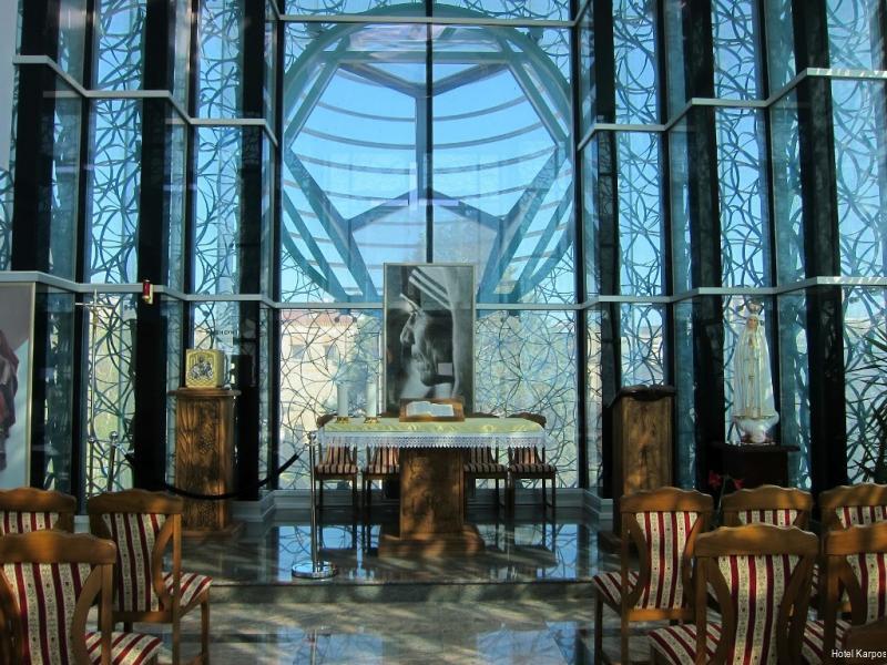 Фото Hotel Karpos