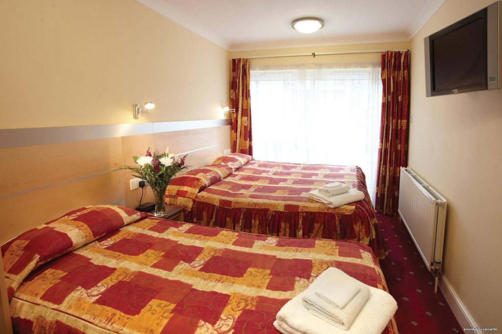 Фото Best Western Chiswick Palace & Suites