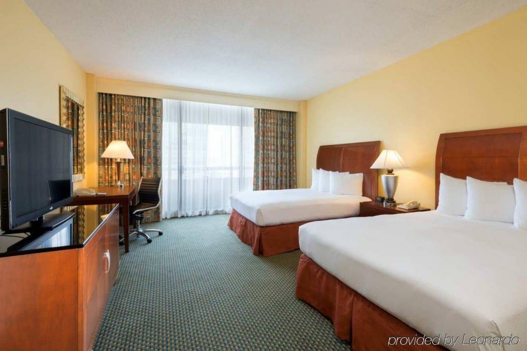 Фото Hilton Houston Post Oak by The Galleria