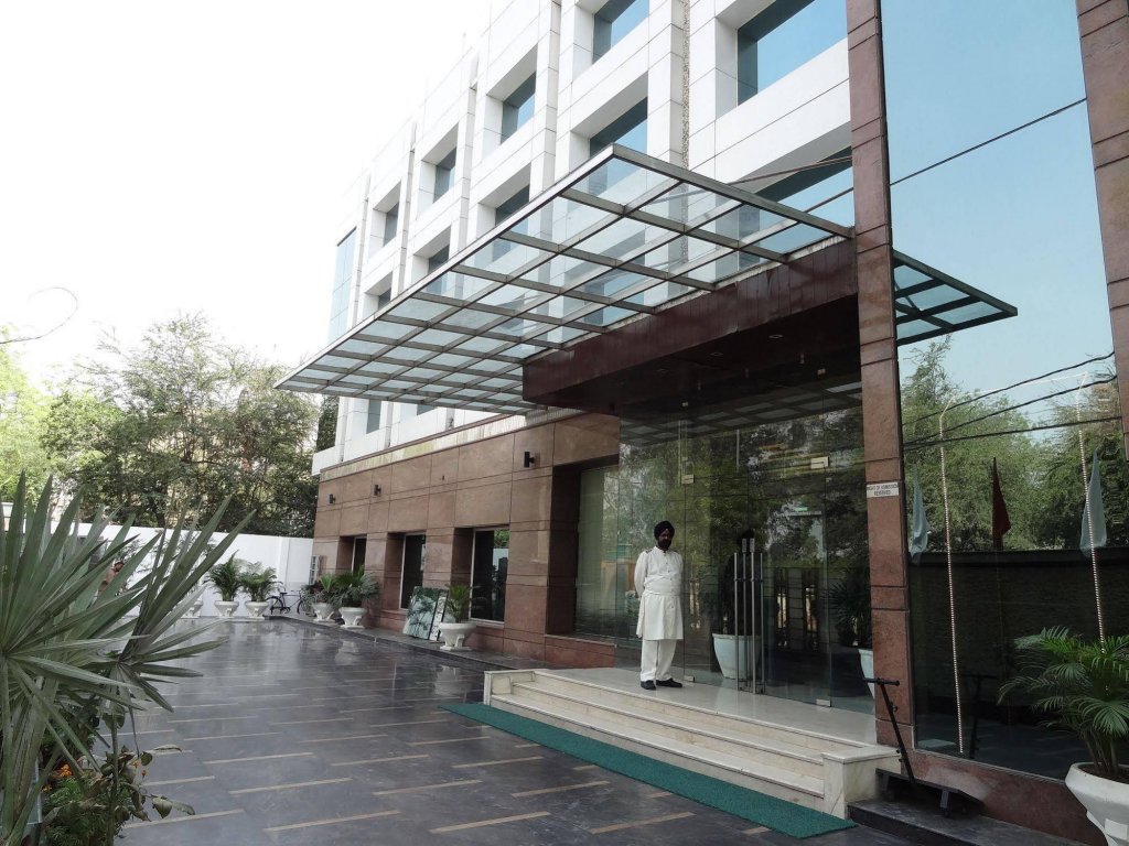 Фото Venizia Sarovar Portico Delhi