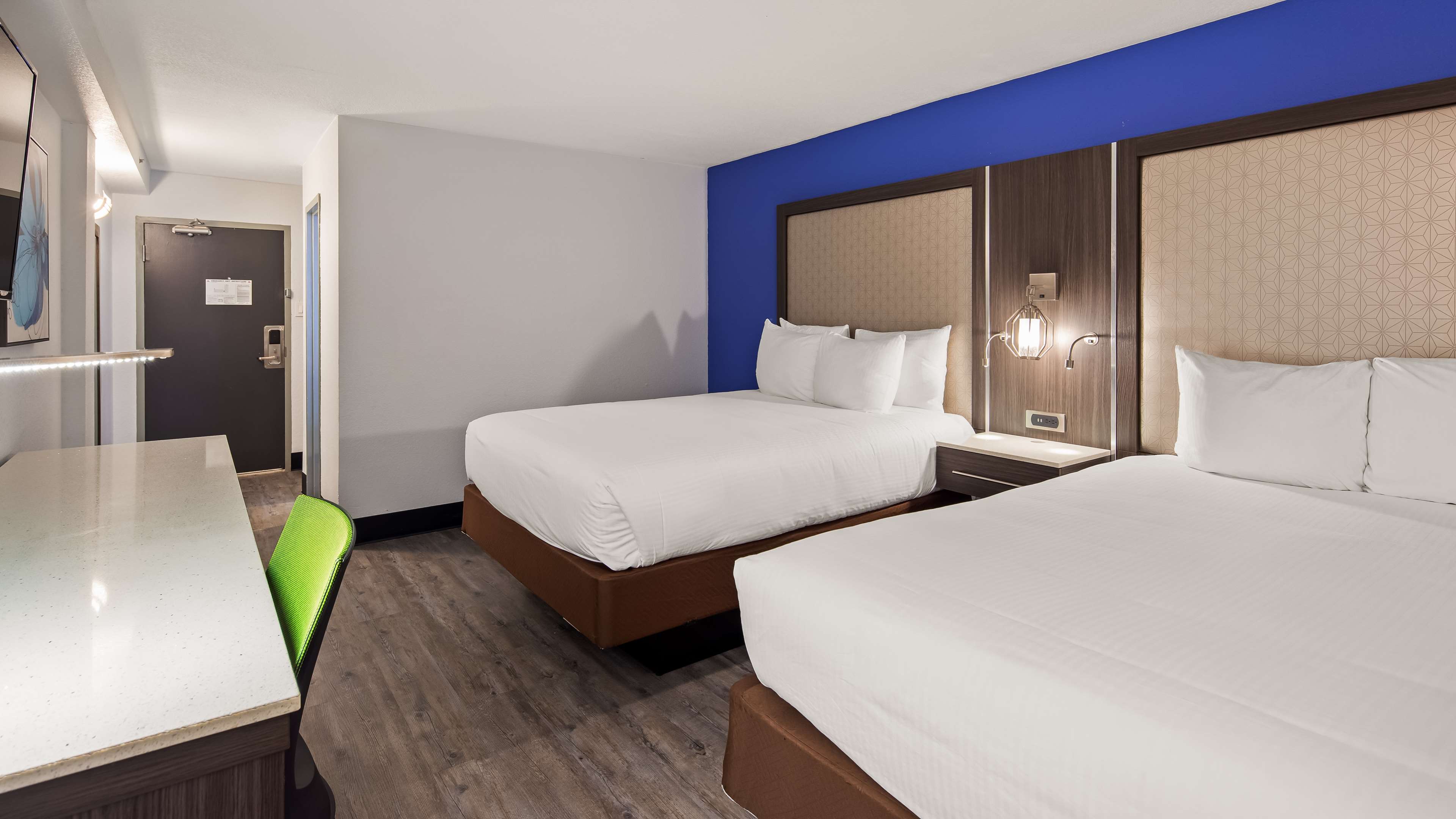 Фото Best Western Plus Executive Residency Denver-Central Park Hotel