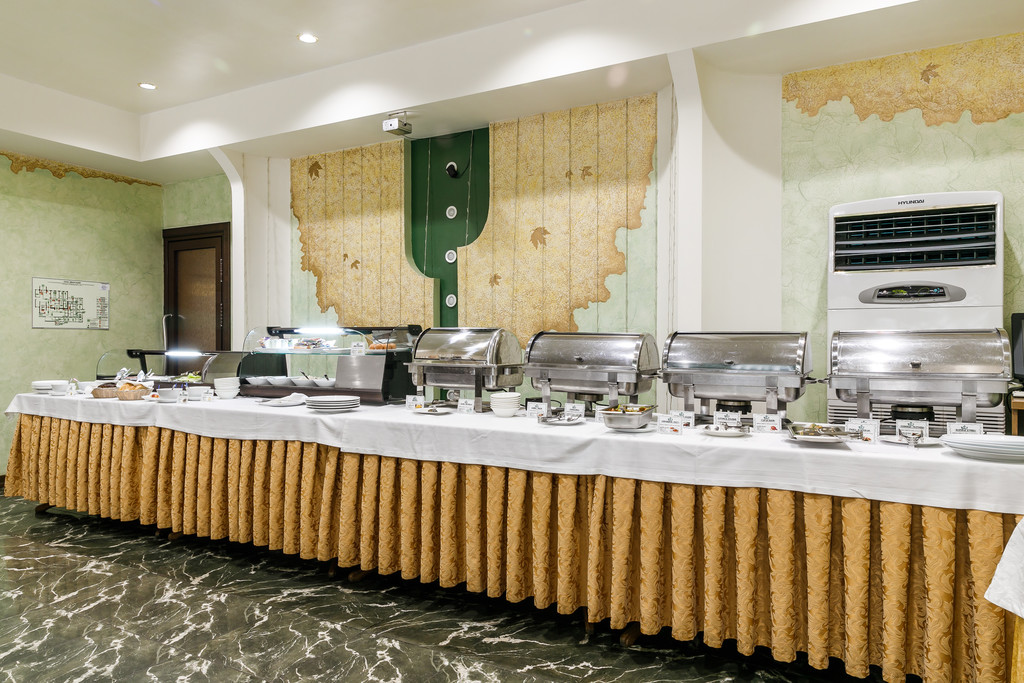 Фото Платан