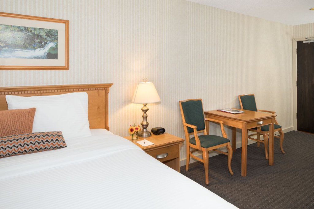 Фото The Listel Hotel Whistler