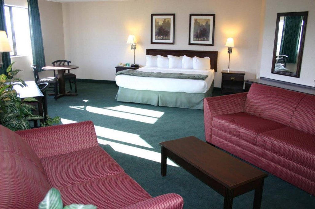 Фото Ramada by Wyndham Cedar City