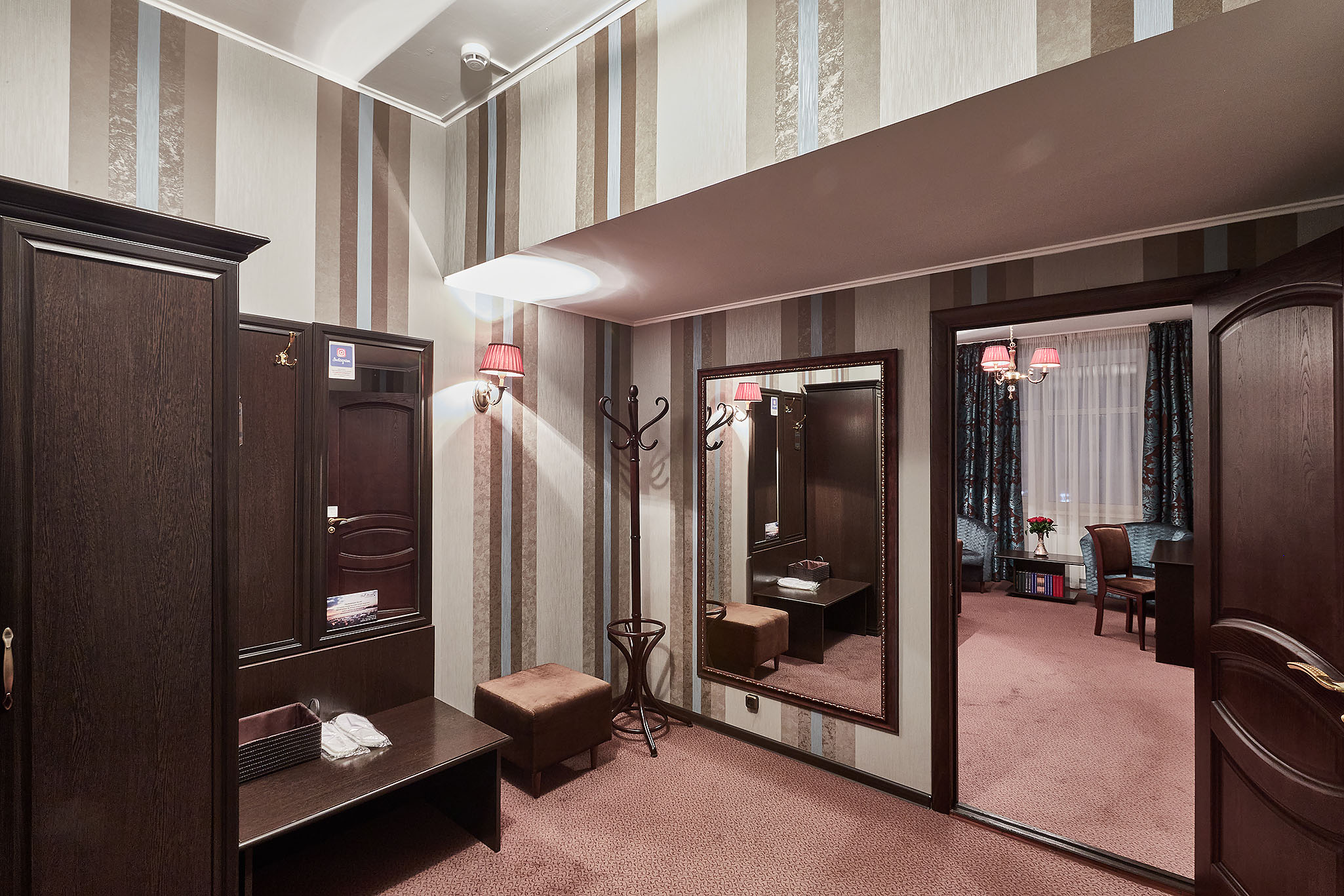 Фото Граф Толстой