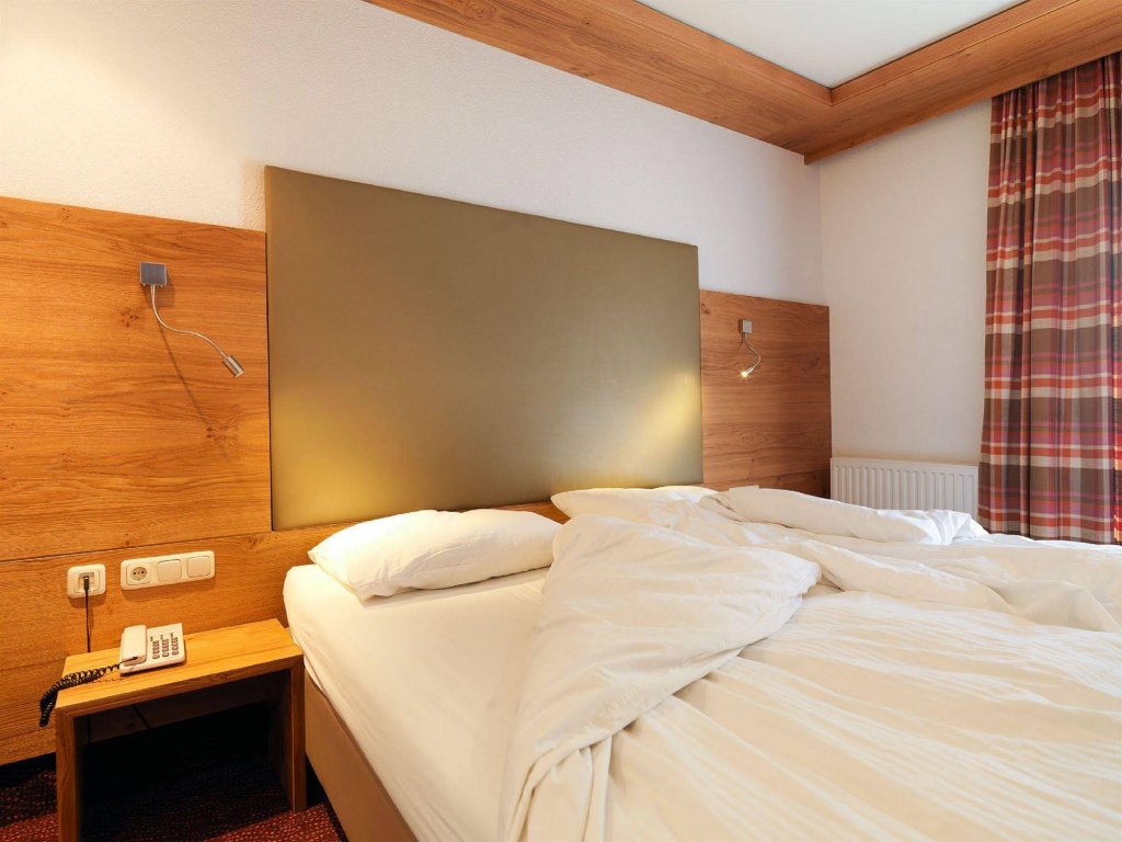 Фото Hotel Enzian