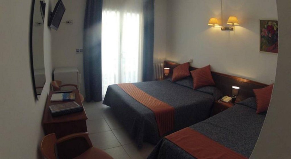 Фото Hotel Montserrat