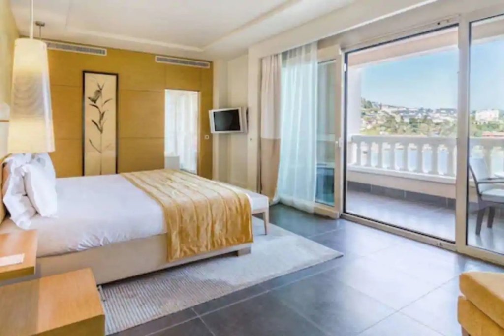 Фото Monte Carlo Bay Hotel & Resort