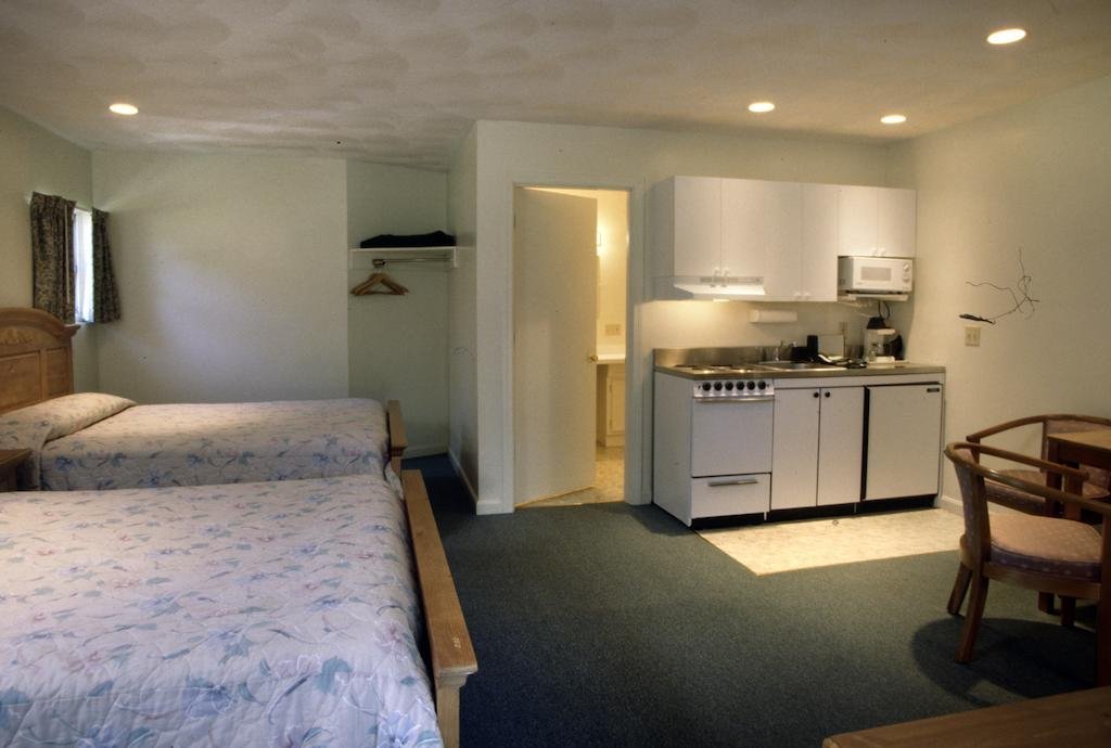 Фото Hamilton Village Inn