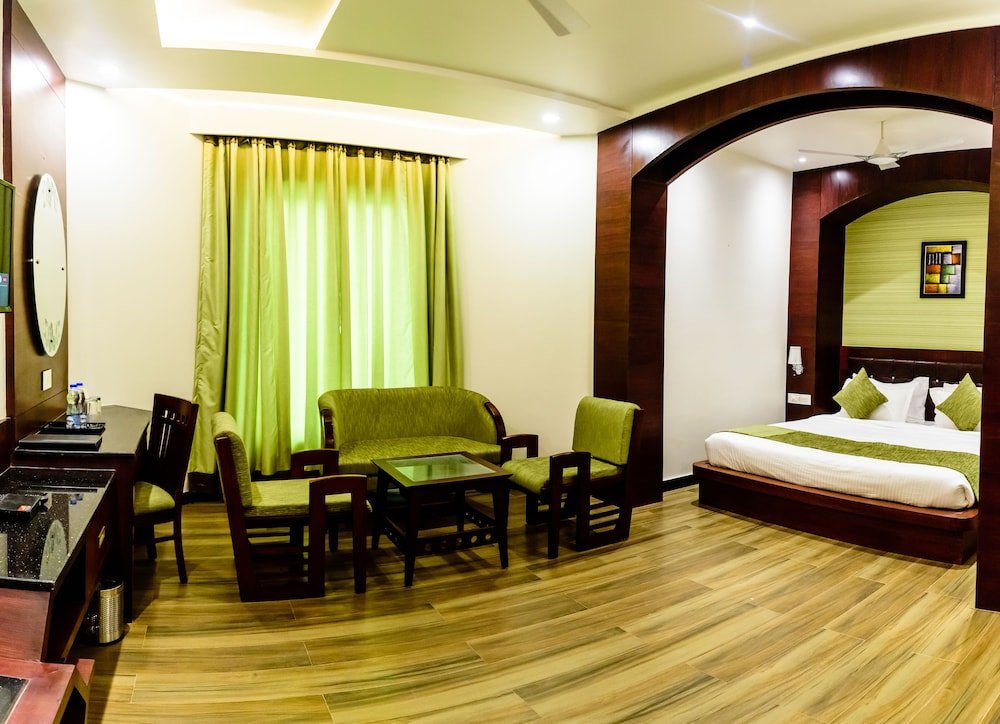 Фото Konark Grand Hotel