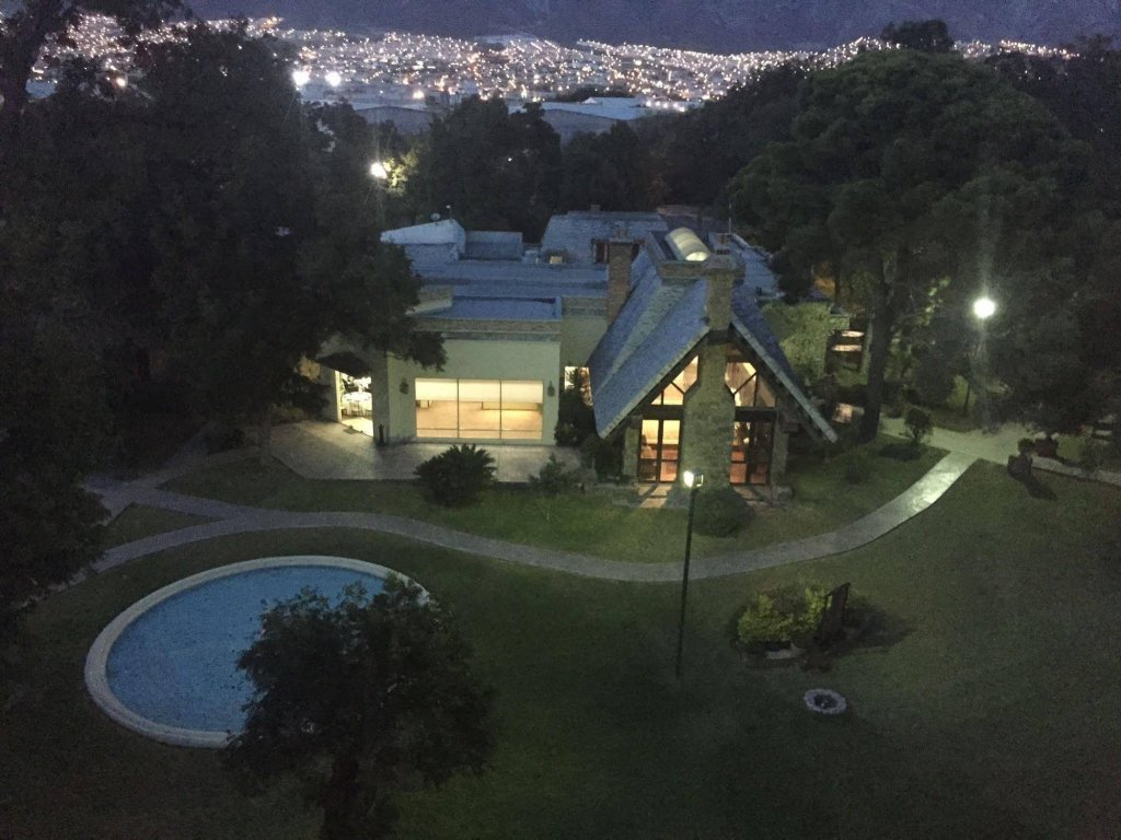 Фото 129567837248