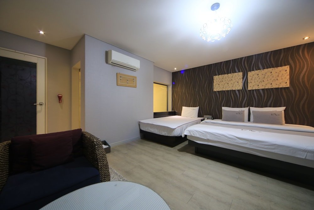 Фото Jjak Boutique Hotel