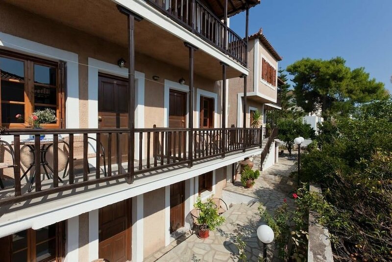 Гостиница Sofia'S Garden Studios