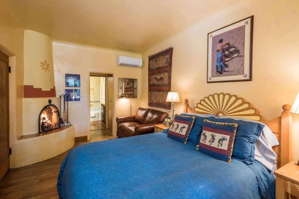 Фото Inn on La Loma Plaza