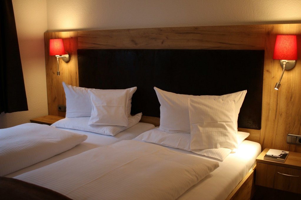 Фото Sonnenhügel Hotel & Restaurant