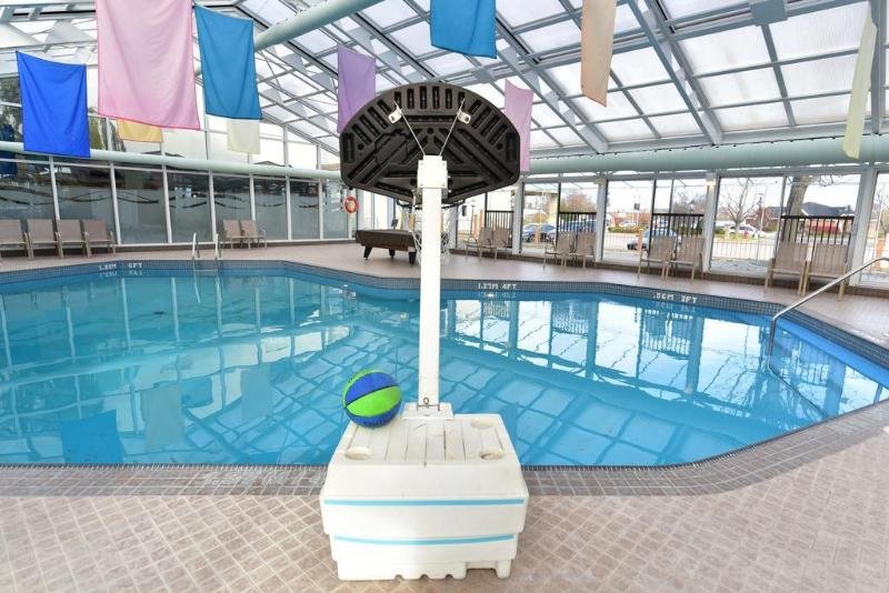 Фото Quality Inn and Conference Centre