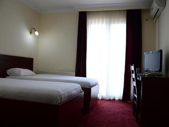 Фото Parlament Hotel