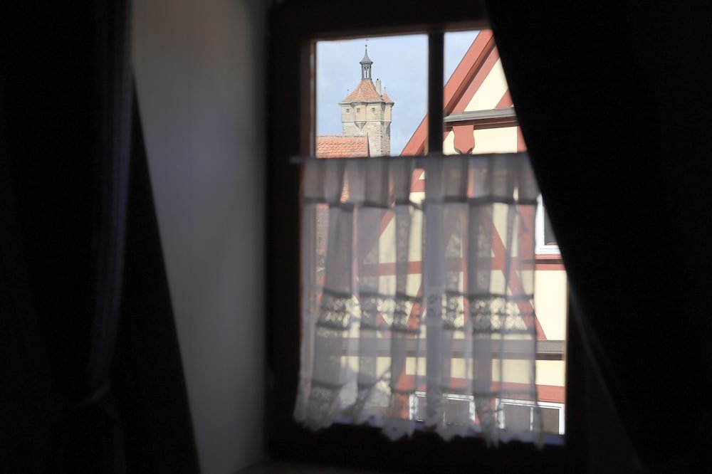 Фото Hotel Schwarzer Adler