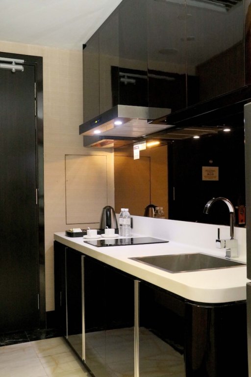 Фото Pacific Regency Hotel Suites