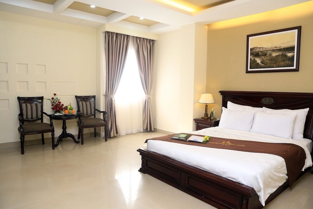 Фото Ambassador Hotel Saigon