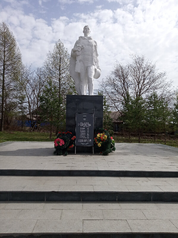 Monument, memorial Воинам землякам-мантуровцам, погибшим в Великой Отечественной войне 1941-1945 гг., Manturovo, photo