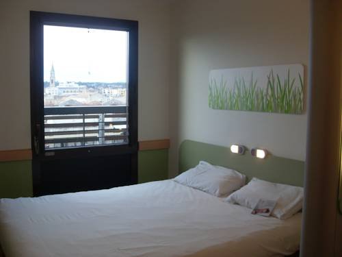 Фото Ibis Budget Nimes Centre Gare