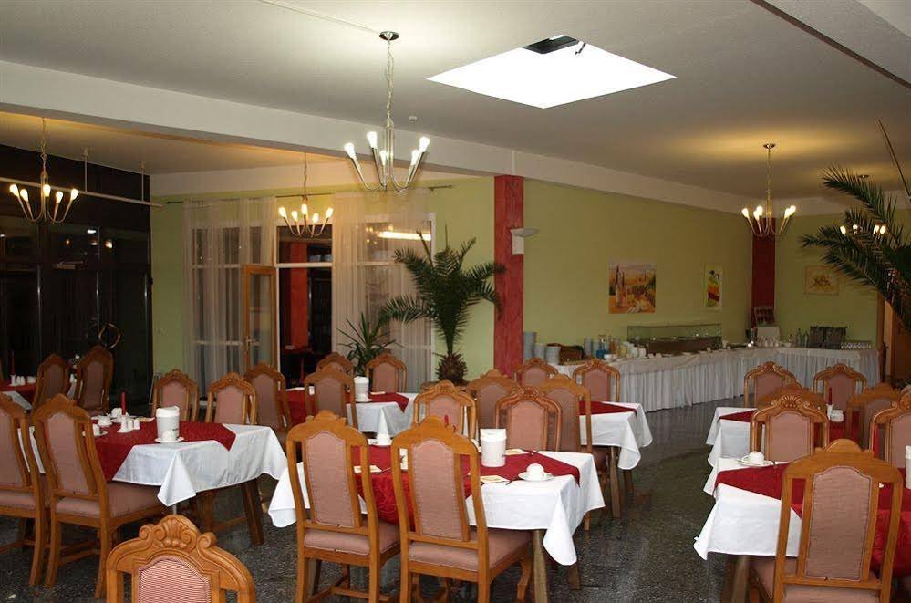 Фото West Hotel Radebeul