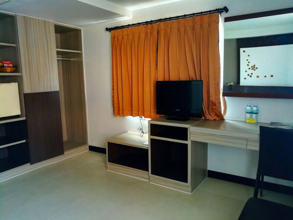 Фото Flipper House Hotel