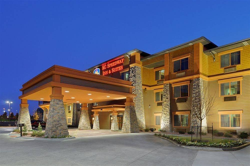 Фото Best Western Premier Kc Speedway Inn & Suites