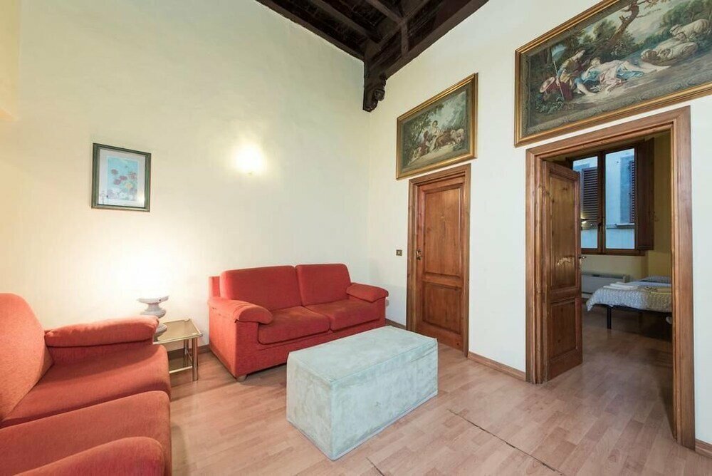 Short-term housing rental Sdrucciolo Pitti, Florence, photo