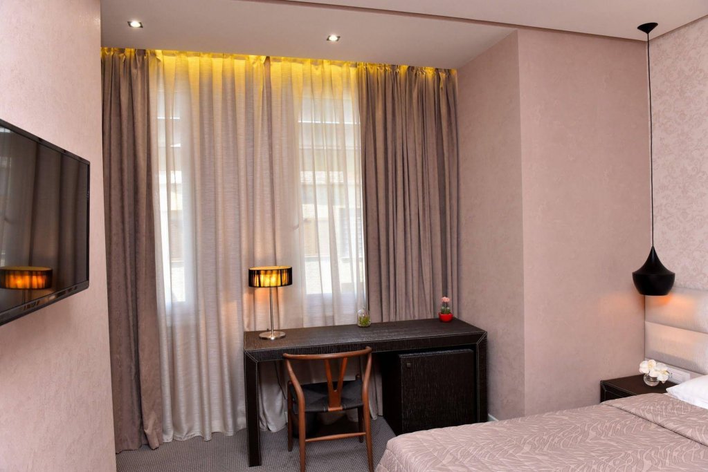 Фото Отель La Boheme