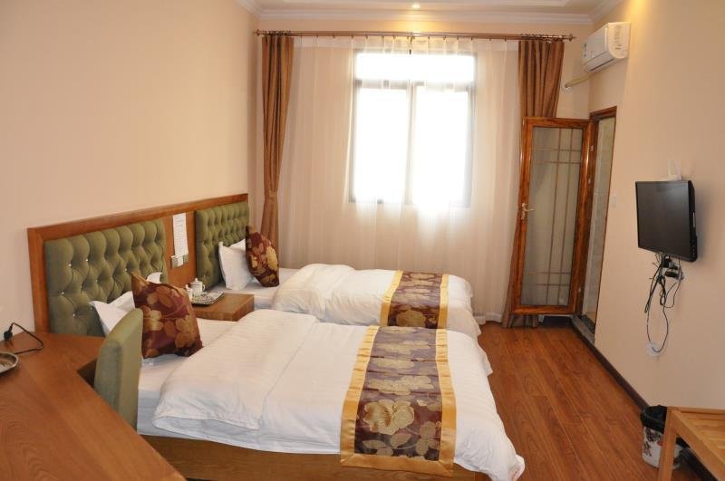 Фото Holly's Hostel Chengdu