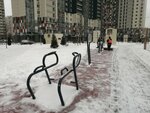 Спортивная площадка (Moscow, Severo-Zapadniy Administrative Okrug, Mitino District, 2-y mikrorayon, Life Mitinskaya Residential Complex), sports ground