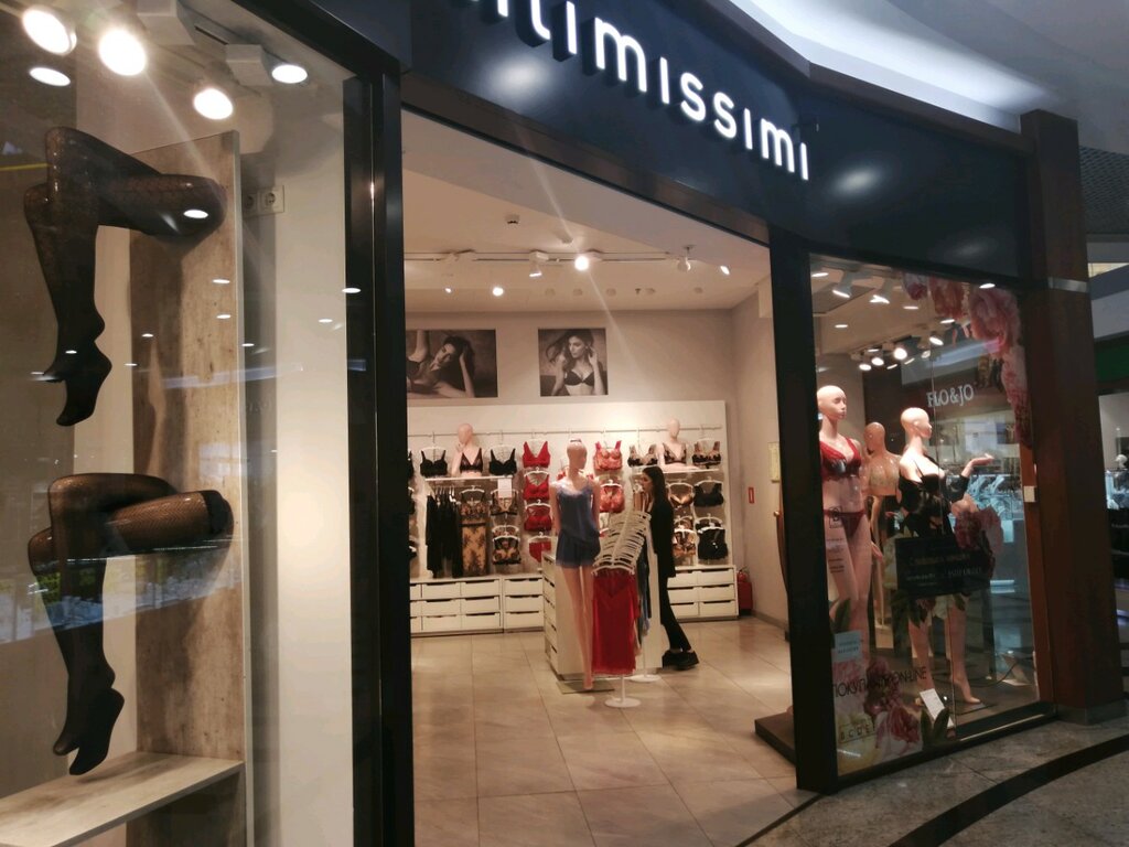 Intimissimi, lingerie and swimwear shop, Moscow, Schukinskaya Street ...