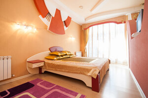 Hotel Moscow (улица Горького, 8), hotel