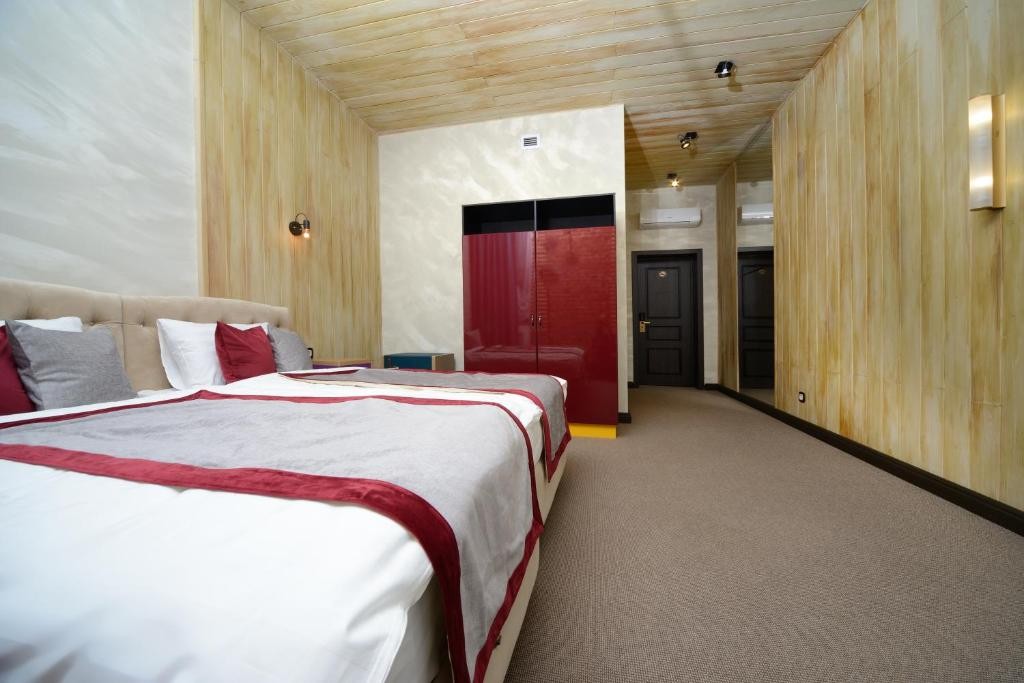 Фото Чемодановъ